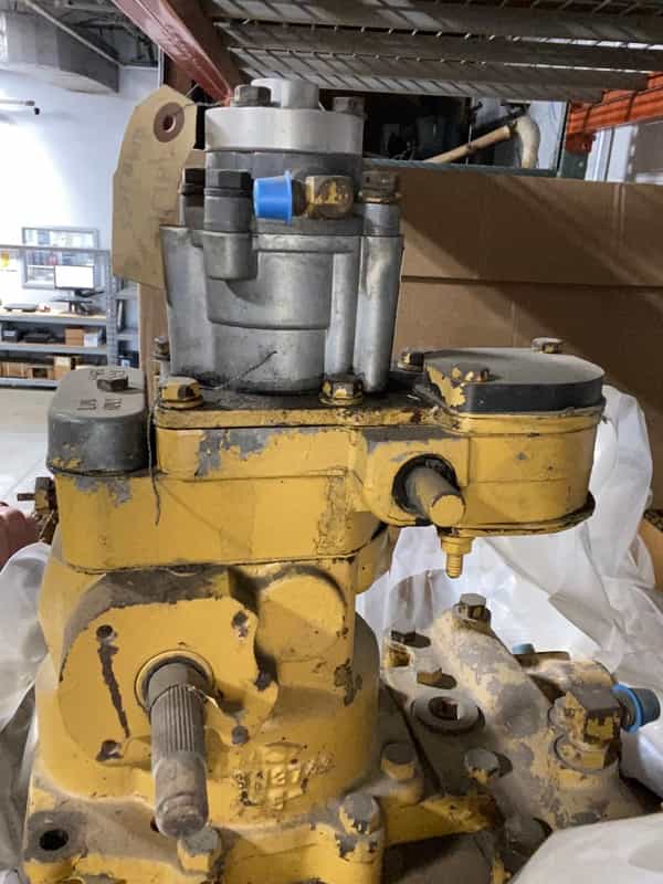Fuel Injector/Transfer Pump image 4