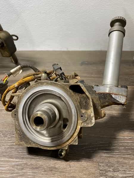 Fuel Filter Base image 8