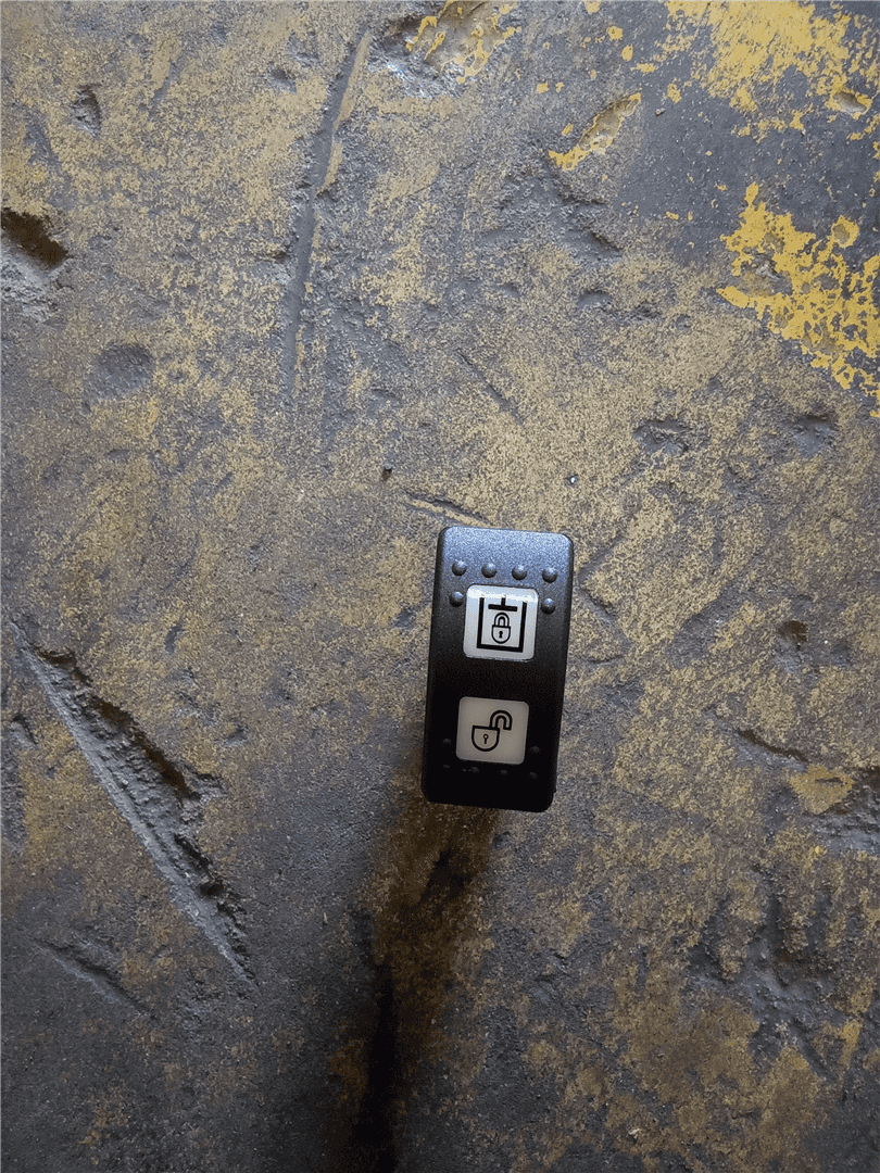 NEW ROCKER SWITCH image 2