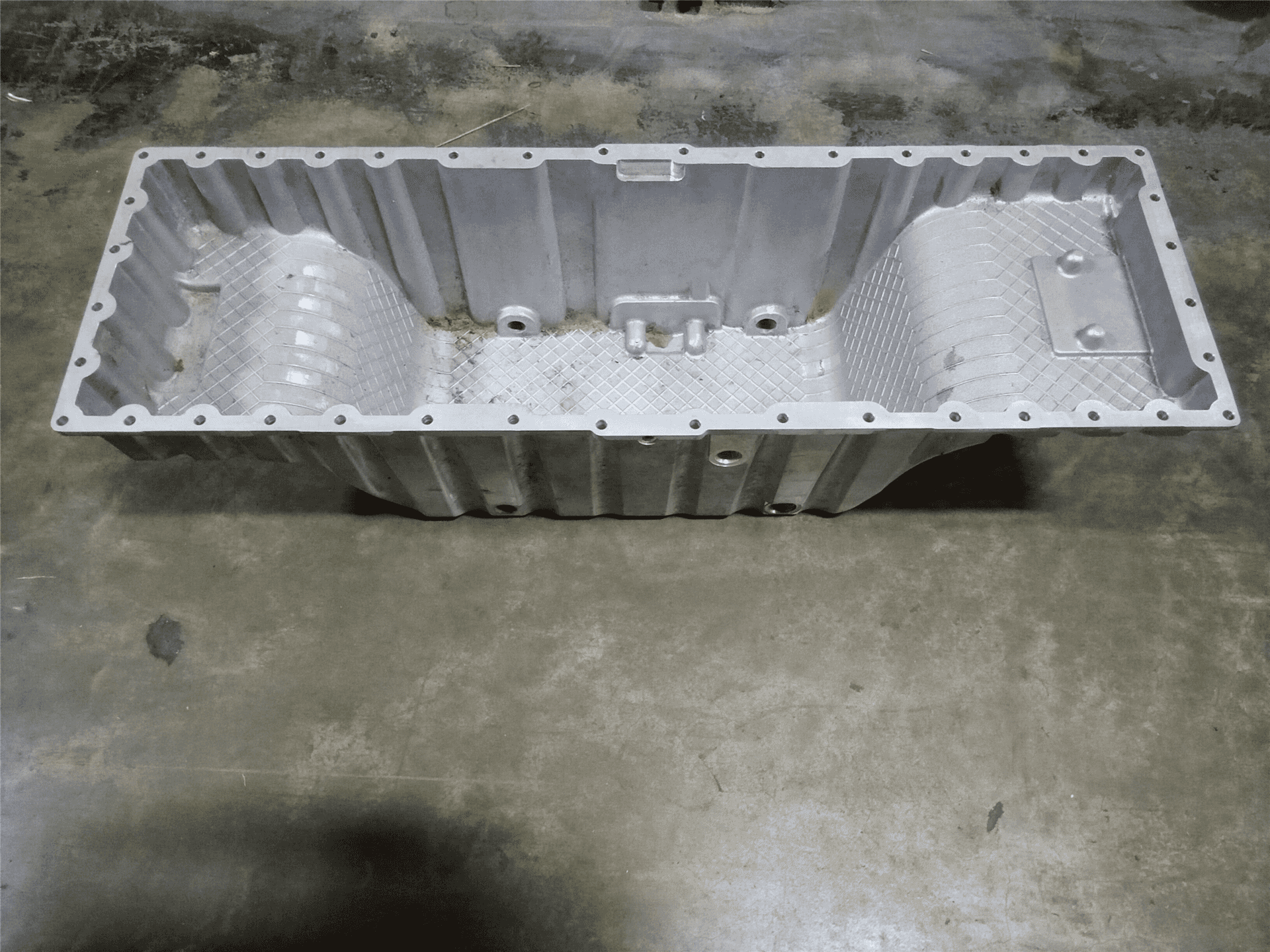 NEW OIL PAN image 2