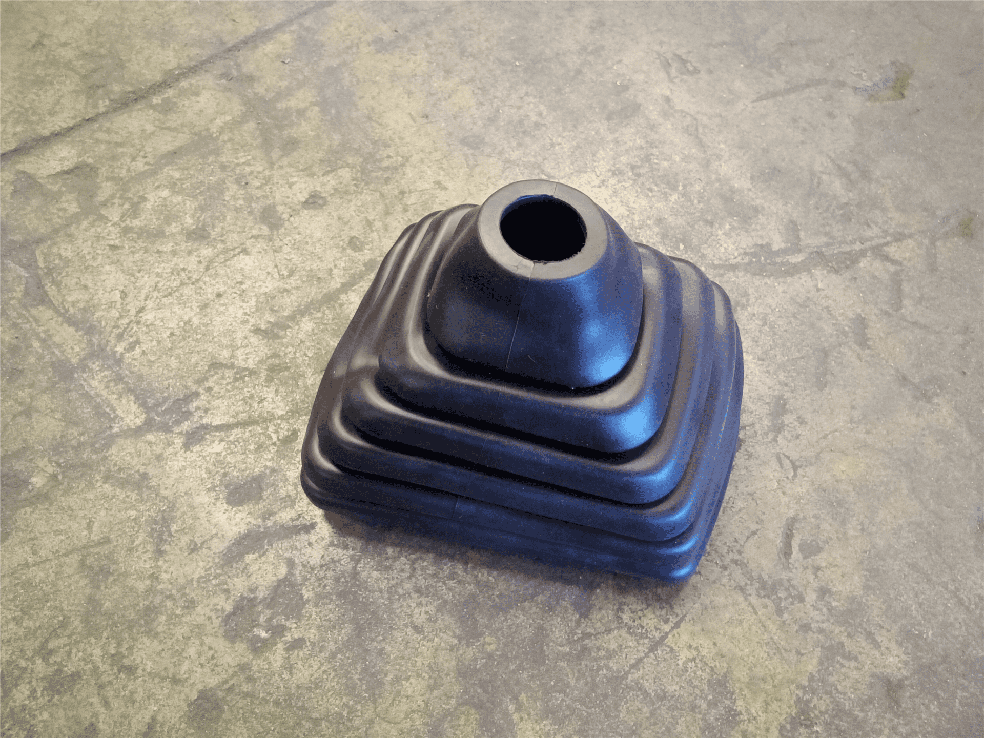 NEW BOOT image 2