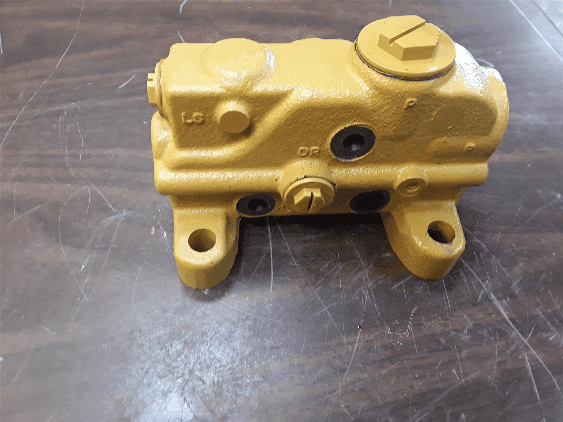 NEW MANIFOLD GP image 2