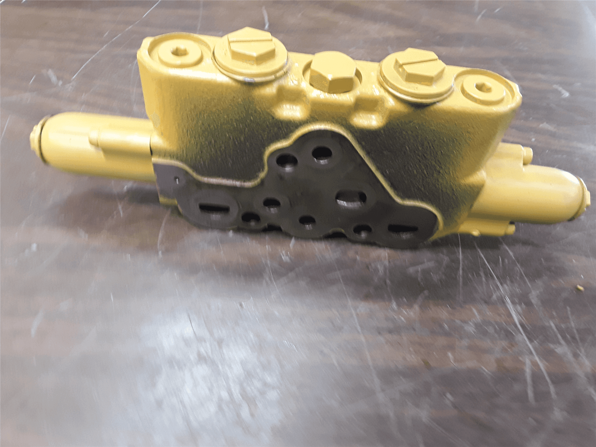 NEW VALVE GP image 2