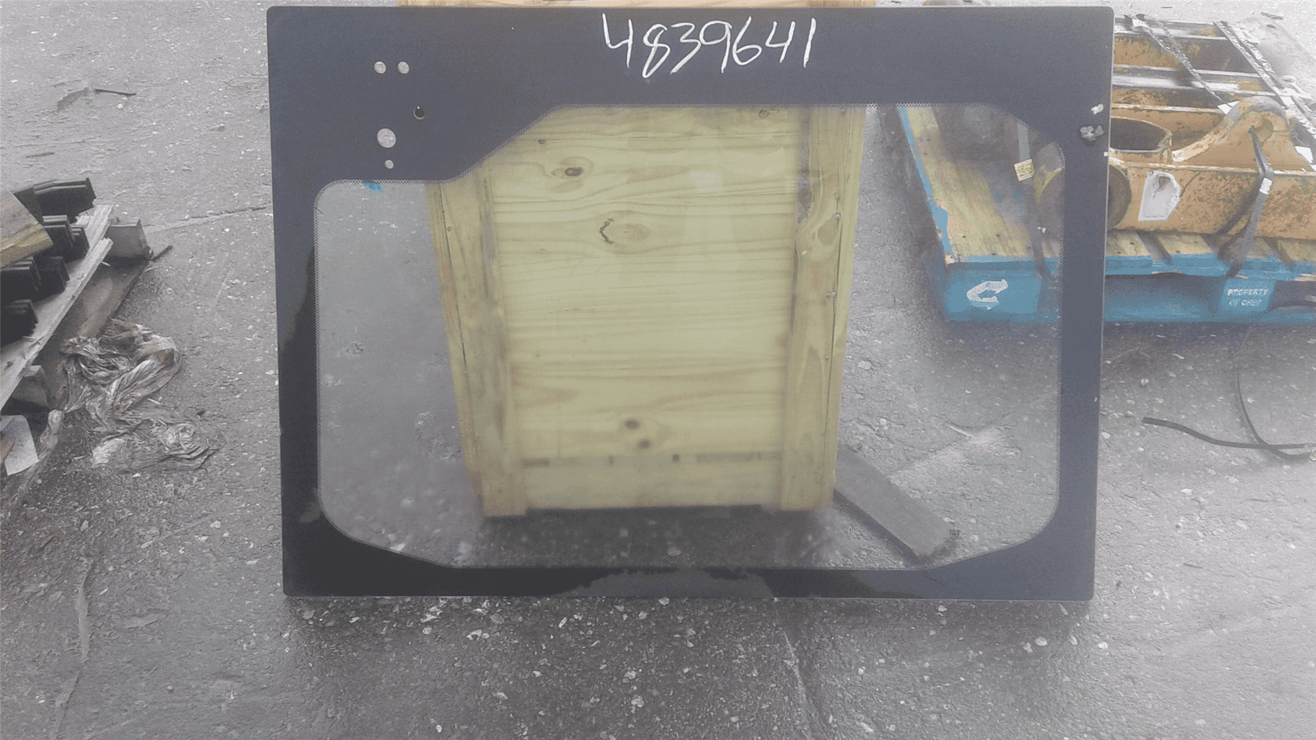 NEW GLASS indicator image 1