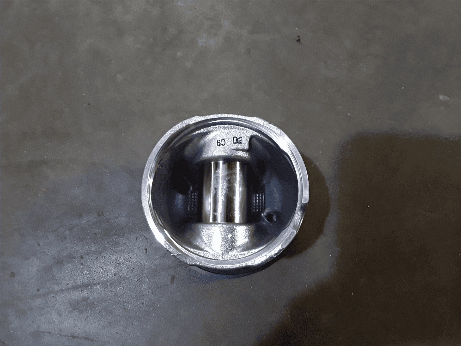 NEW PISTON GP image 3