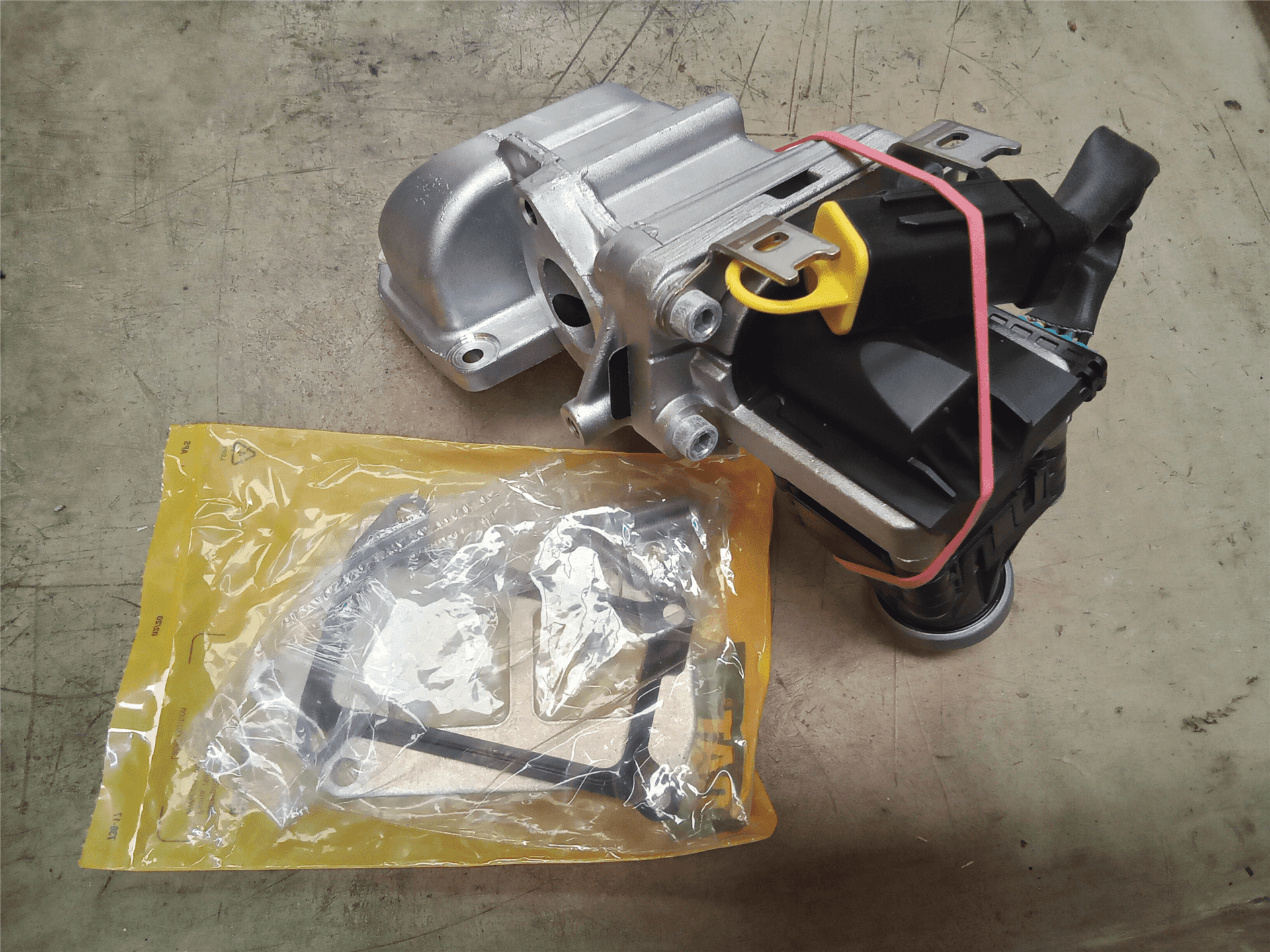 NEW VALVE AS image 2