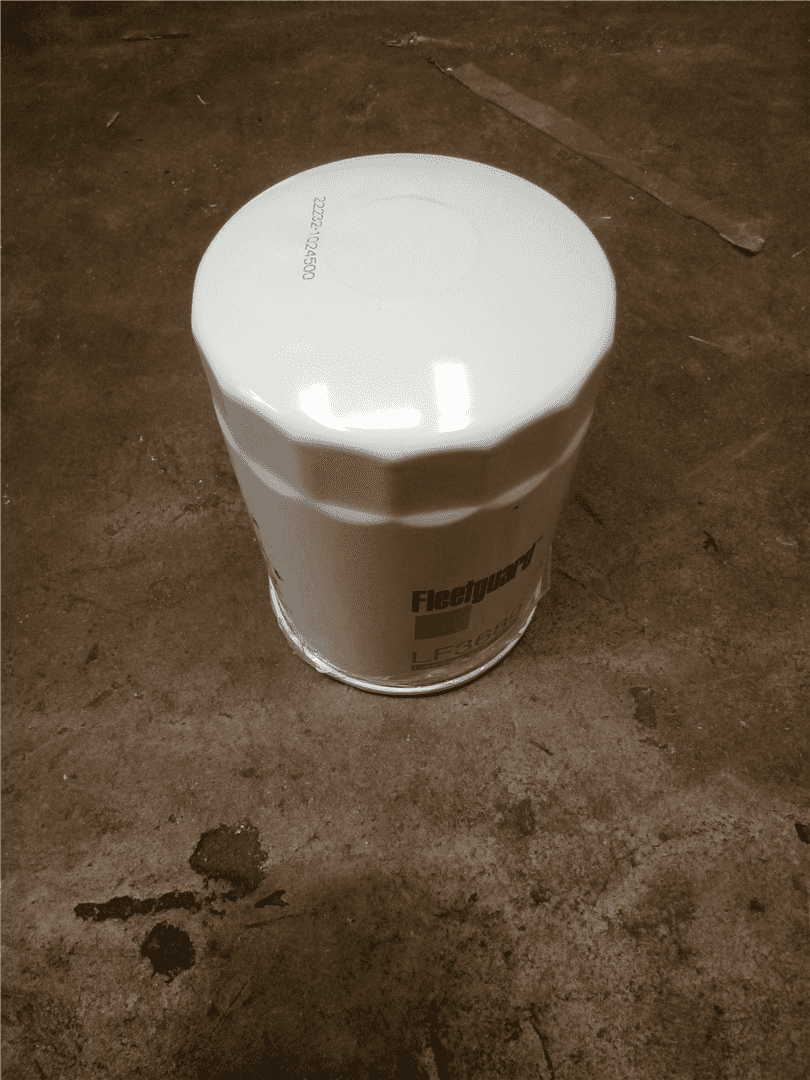 NEW OIL FILTER image 2