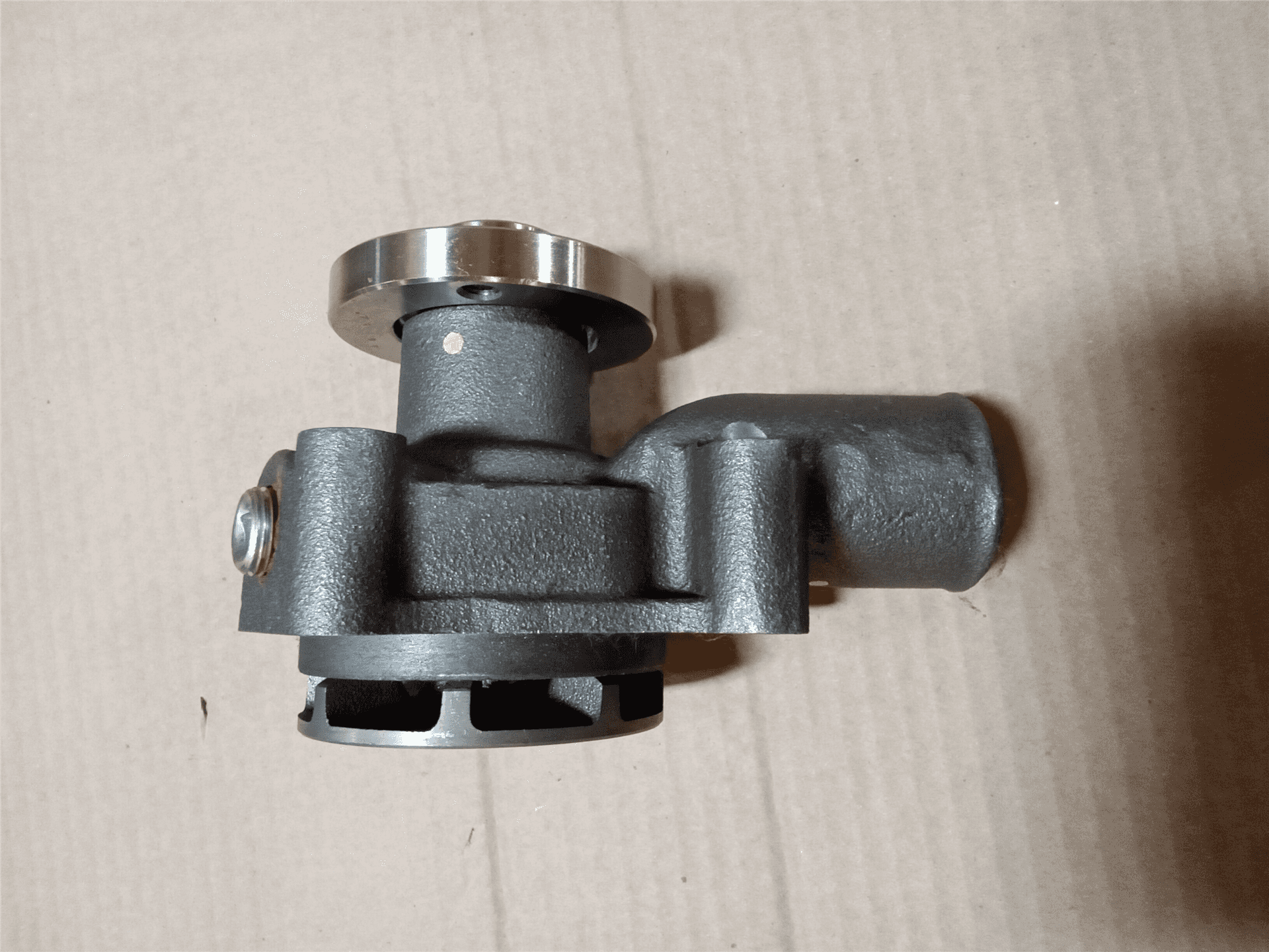 NEW WATER PUMP image 2