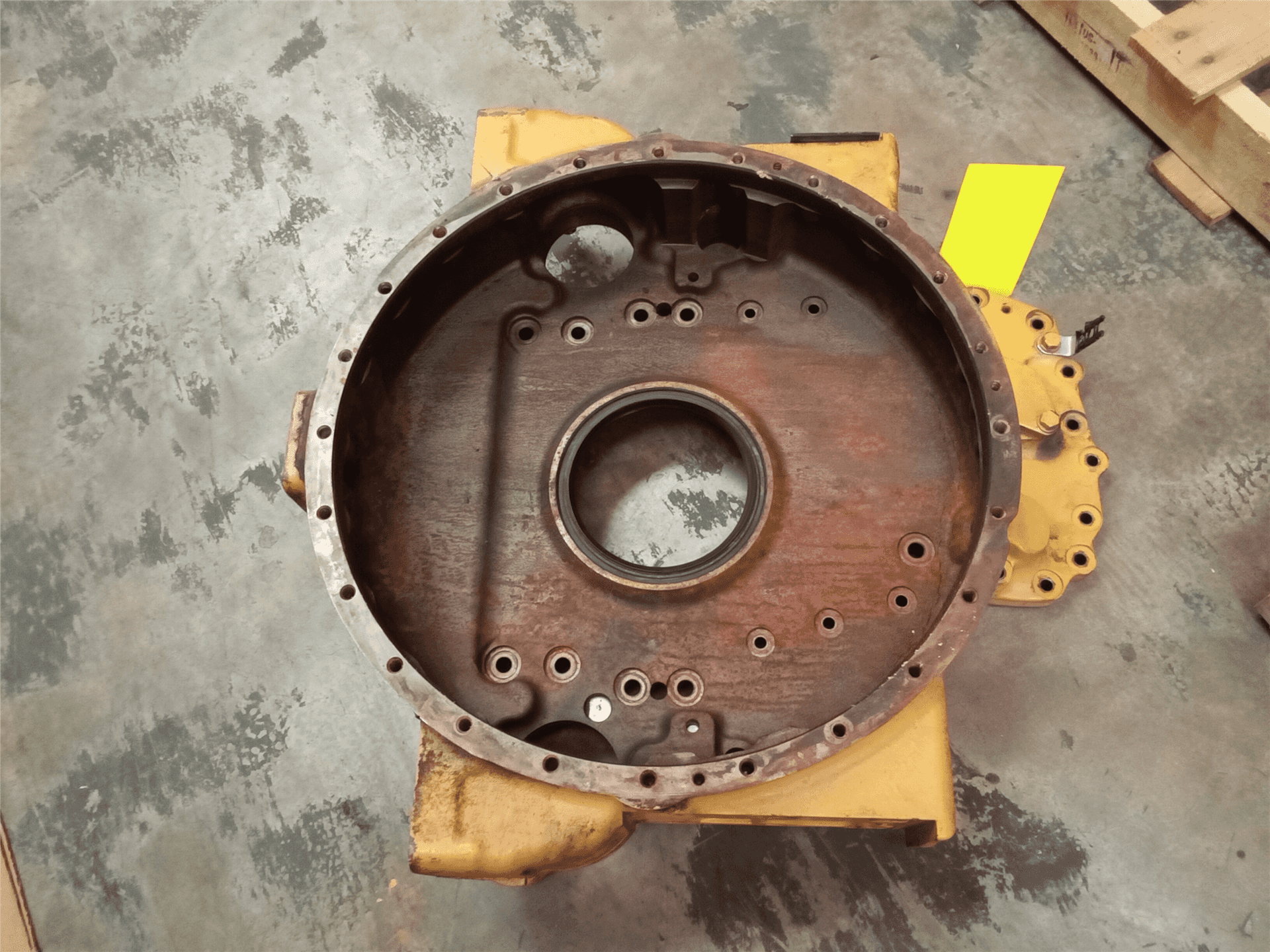 USED FLYWHEEL HOUS image 4