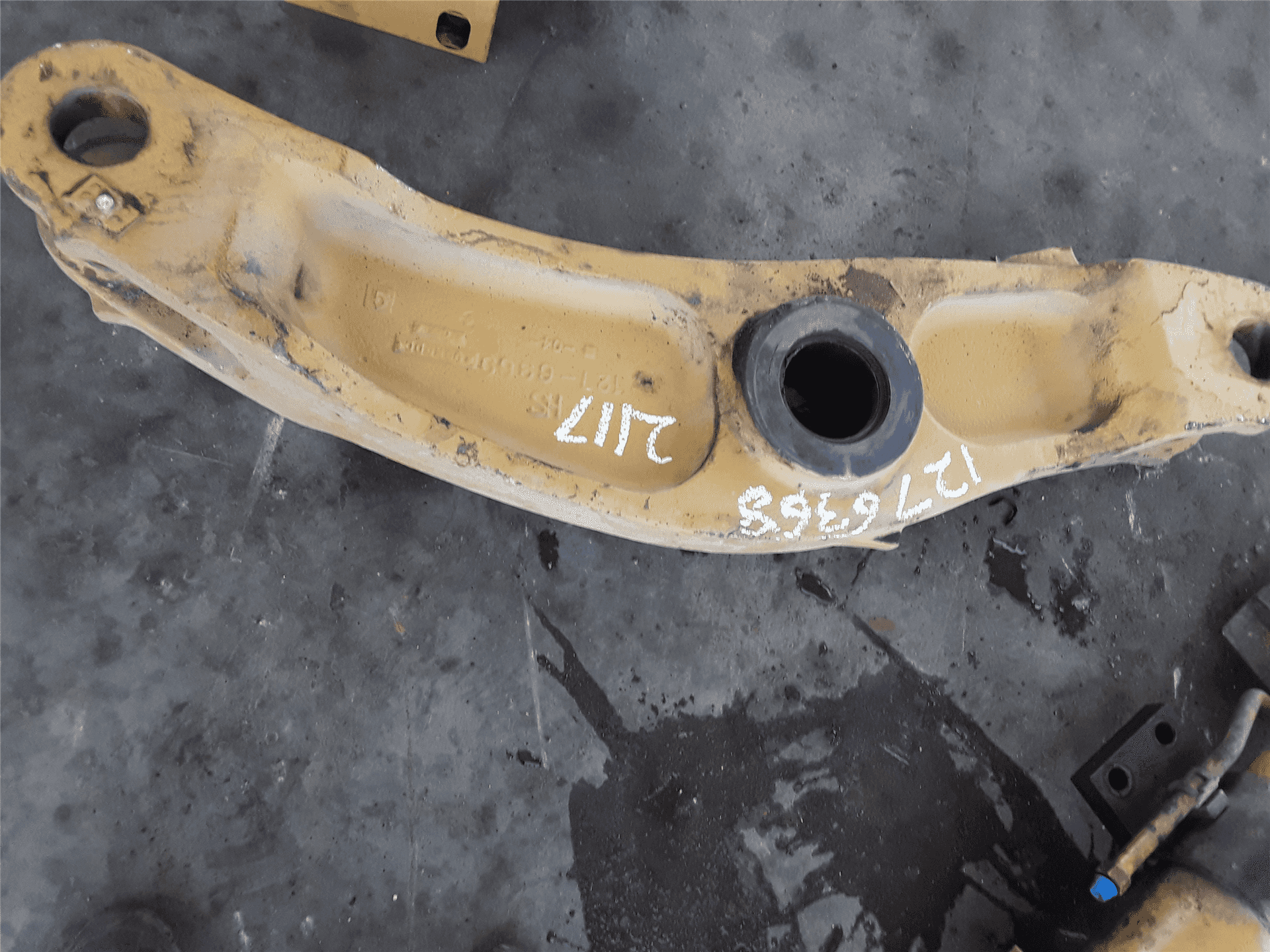 USED LEVER AS image 4
