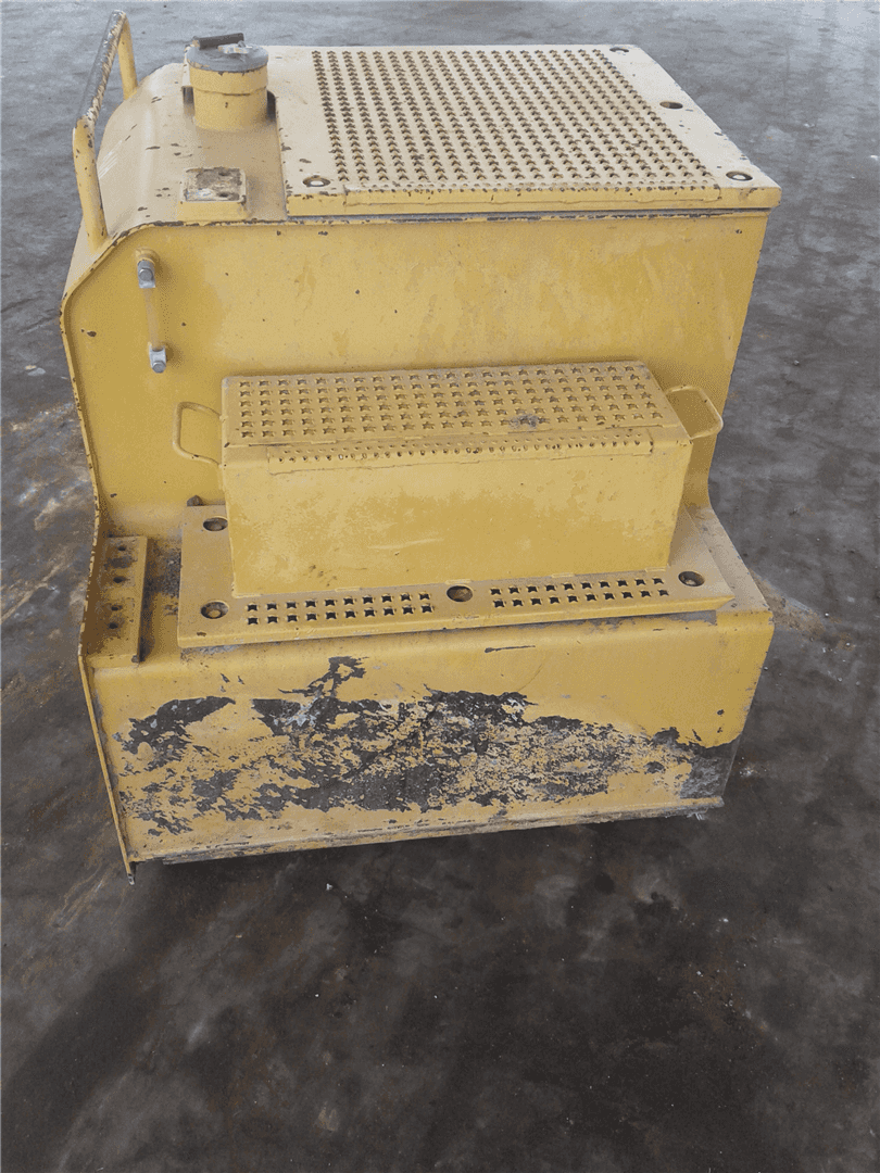 USED FUEL TANK image 2