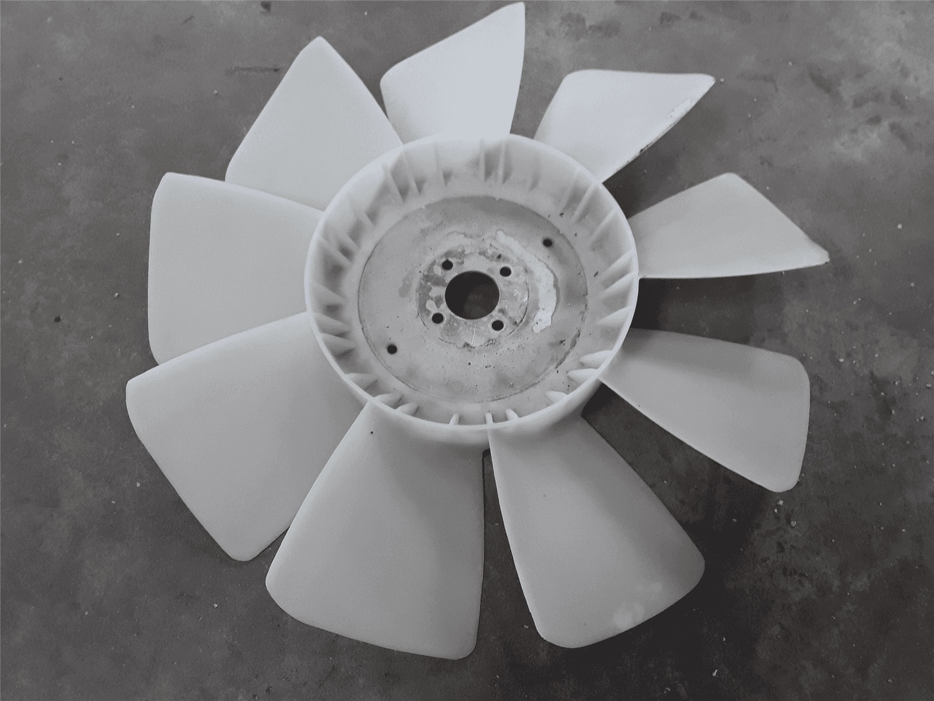 USED SPIDER FAN image 3