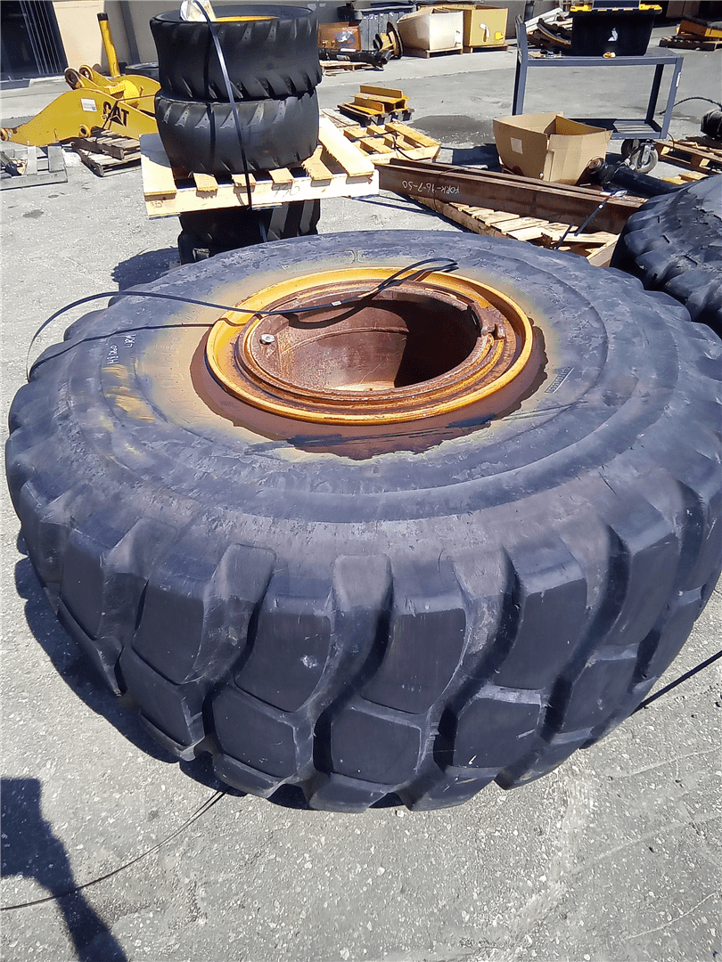 USED TIRE image 5