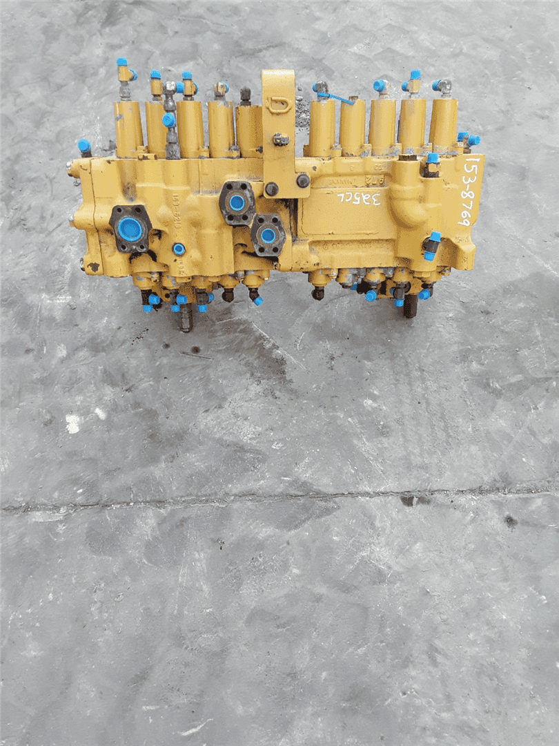 USED MANIFOLD image 2