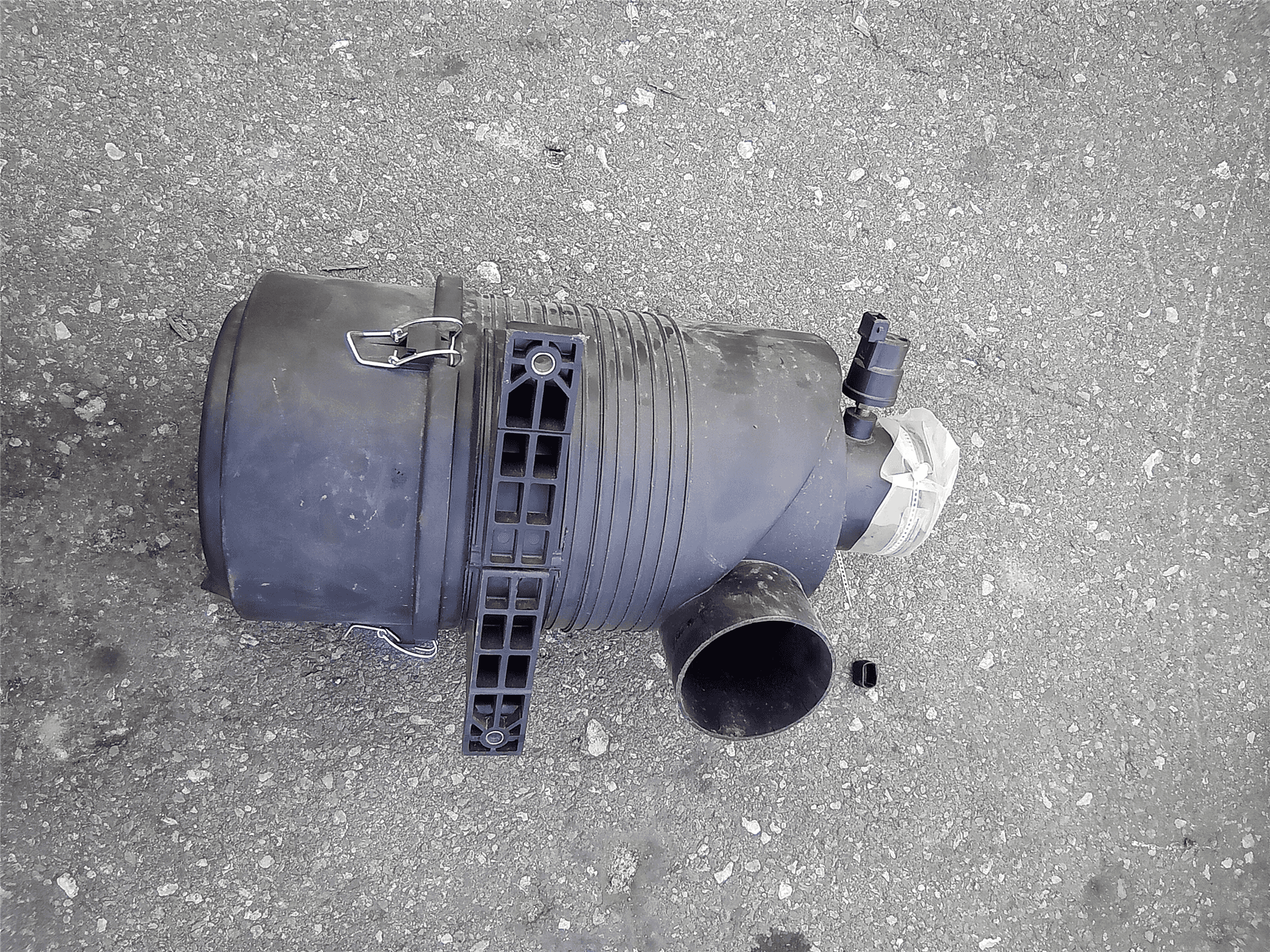 USED AIR CLEANER G image 3