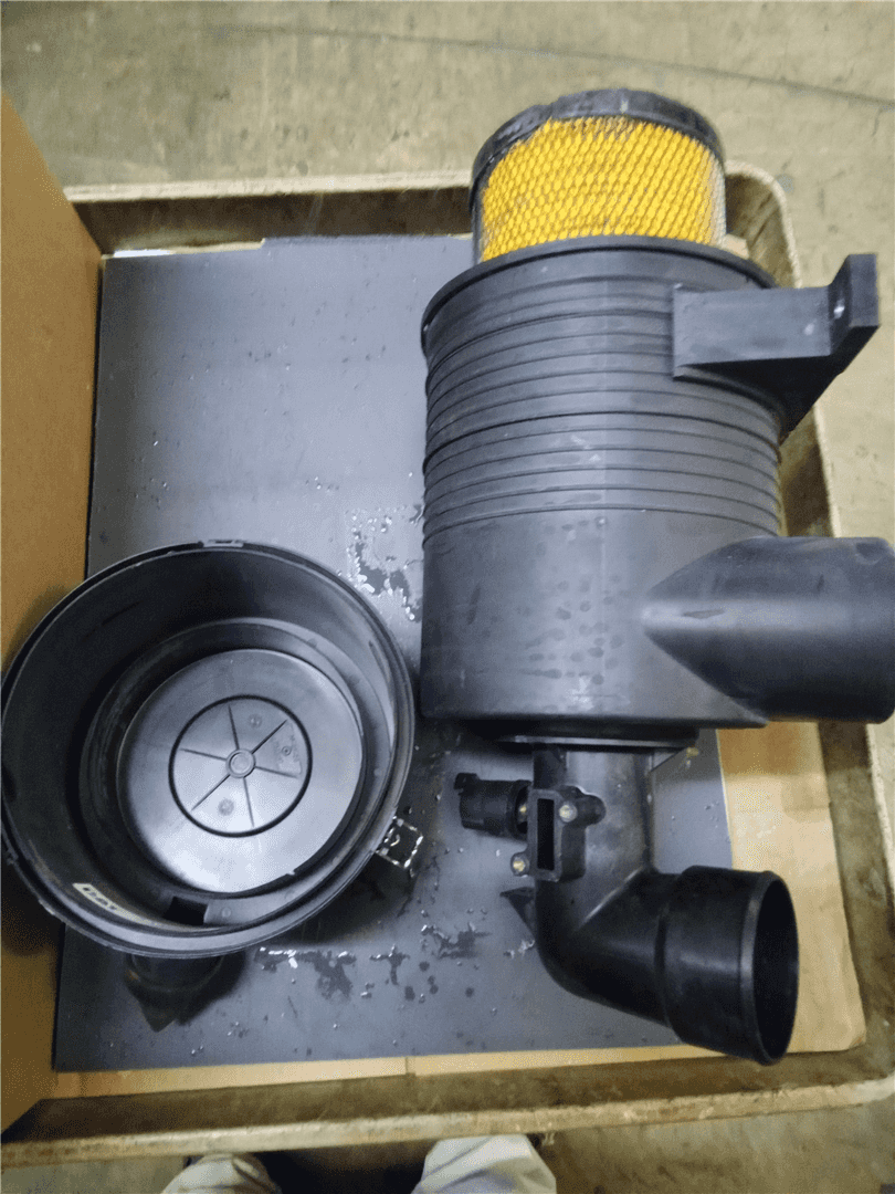USED AIR CLEANER G image 4