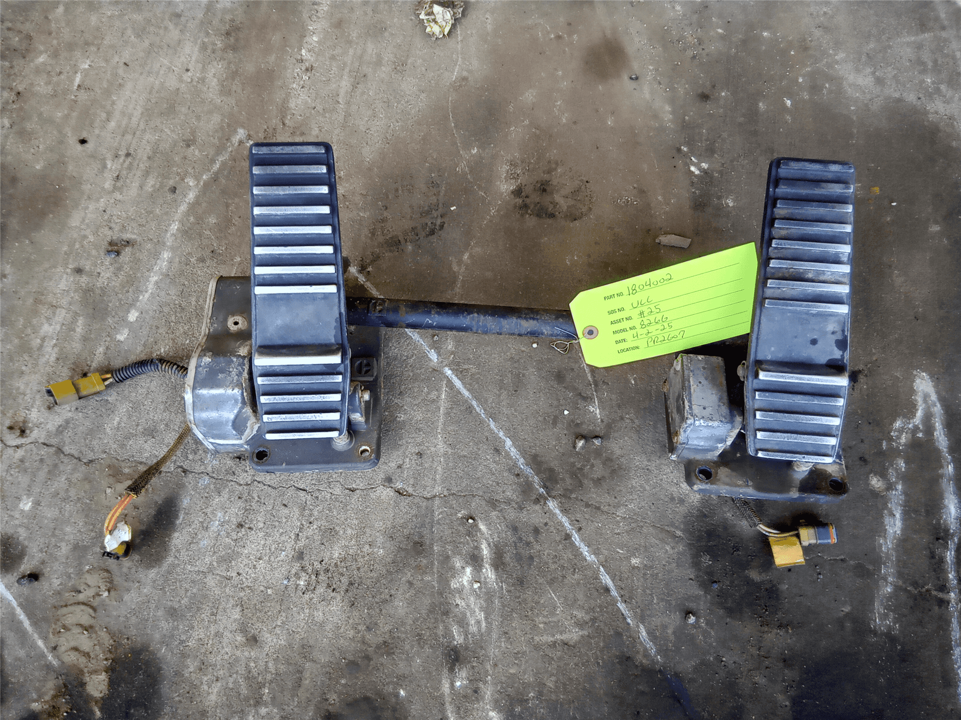 USED FOOT BRAKE GP indicator image 1