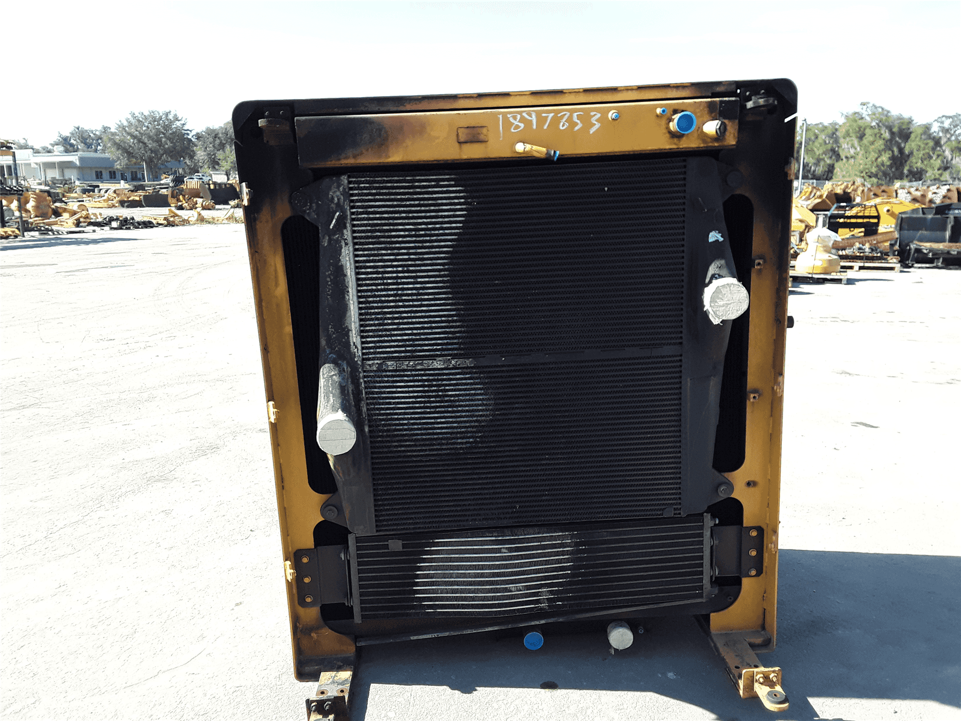 USED RADIATOR WITH image 2