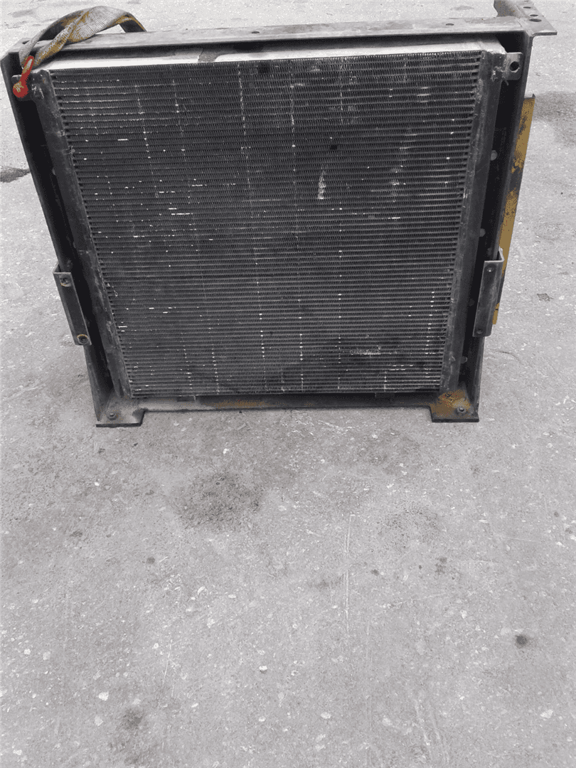 USED RADIATOR GP indicator image 1