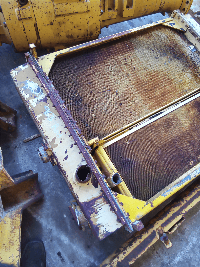 USED RADIATOR image 2