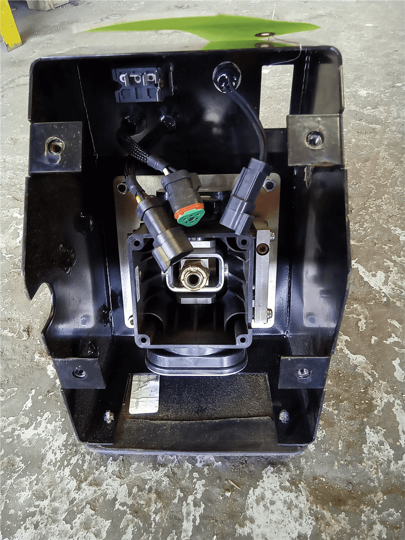 USED CONTROL GP image 3