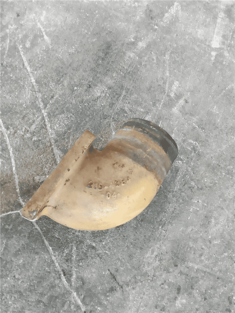 USED ELBOW image 2