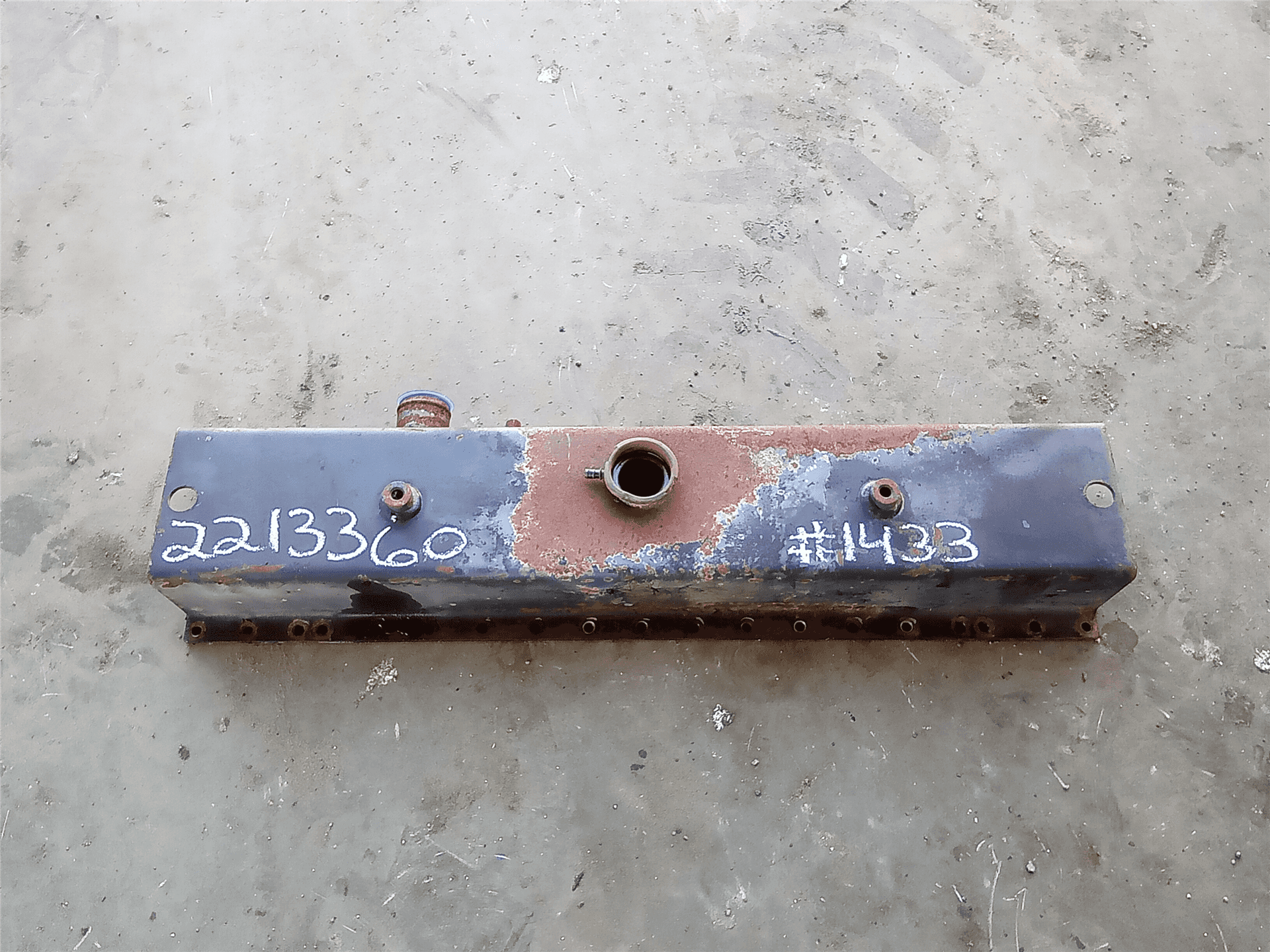 USED TANK AS indicator image 1