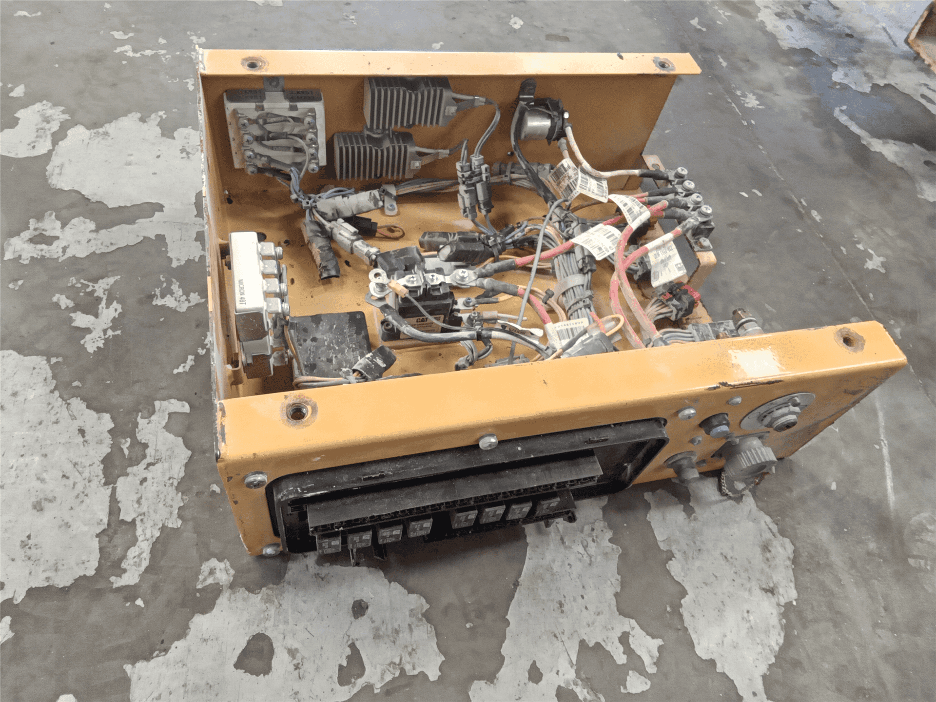 USED CIRCUIT PANEL image 2