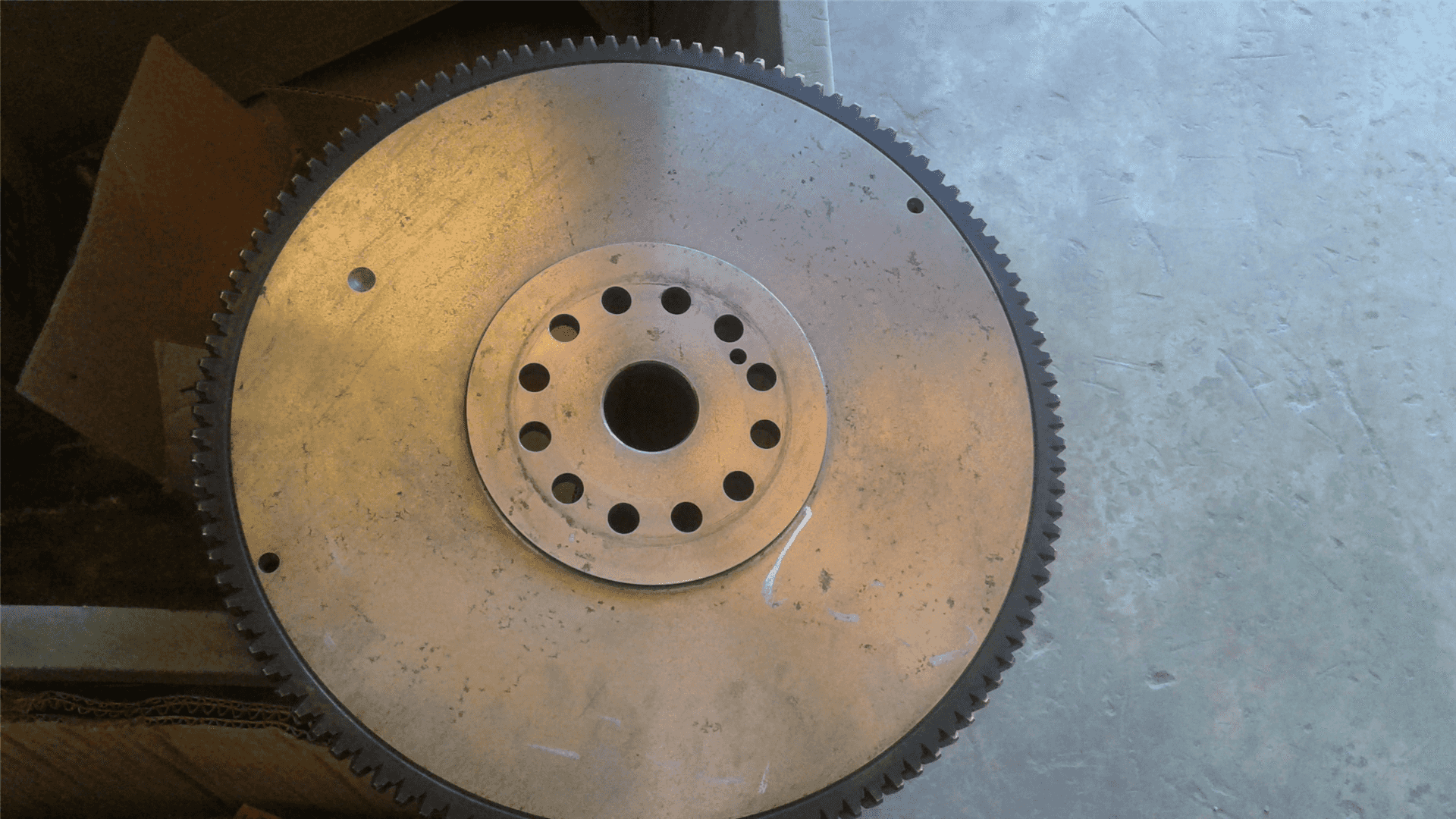USED FLYWHEEL image 2
