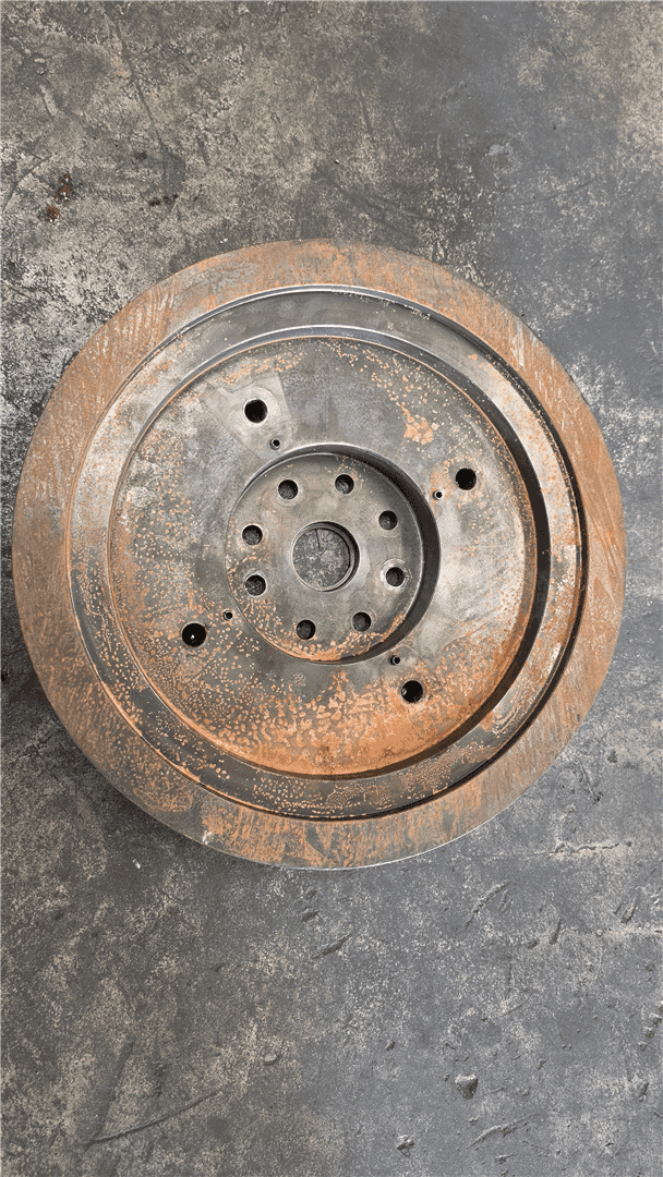 USED FLYWHEEL image 2