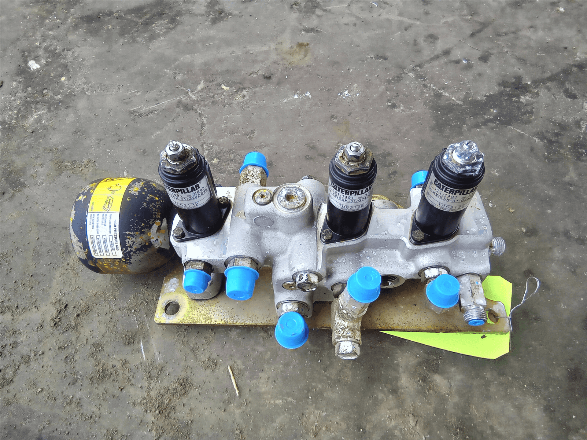 USED MANIFOLD GP image 5