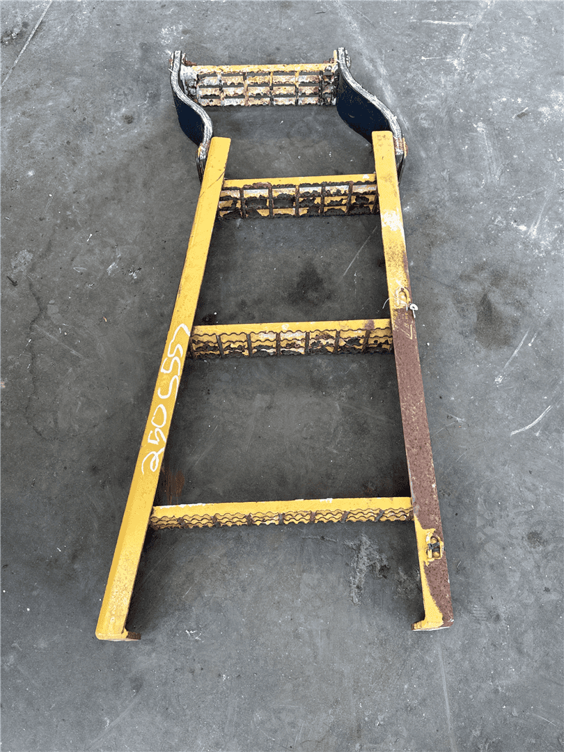 USED LH LADDER indicator image 1