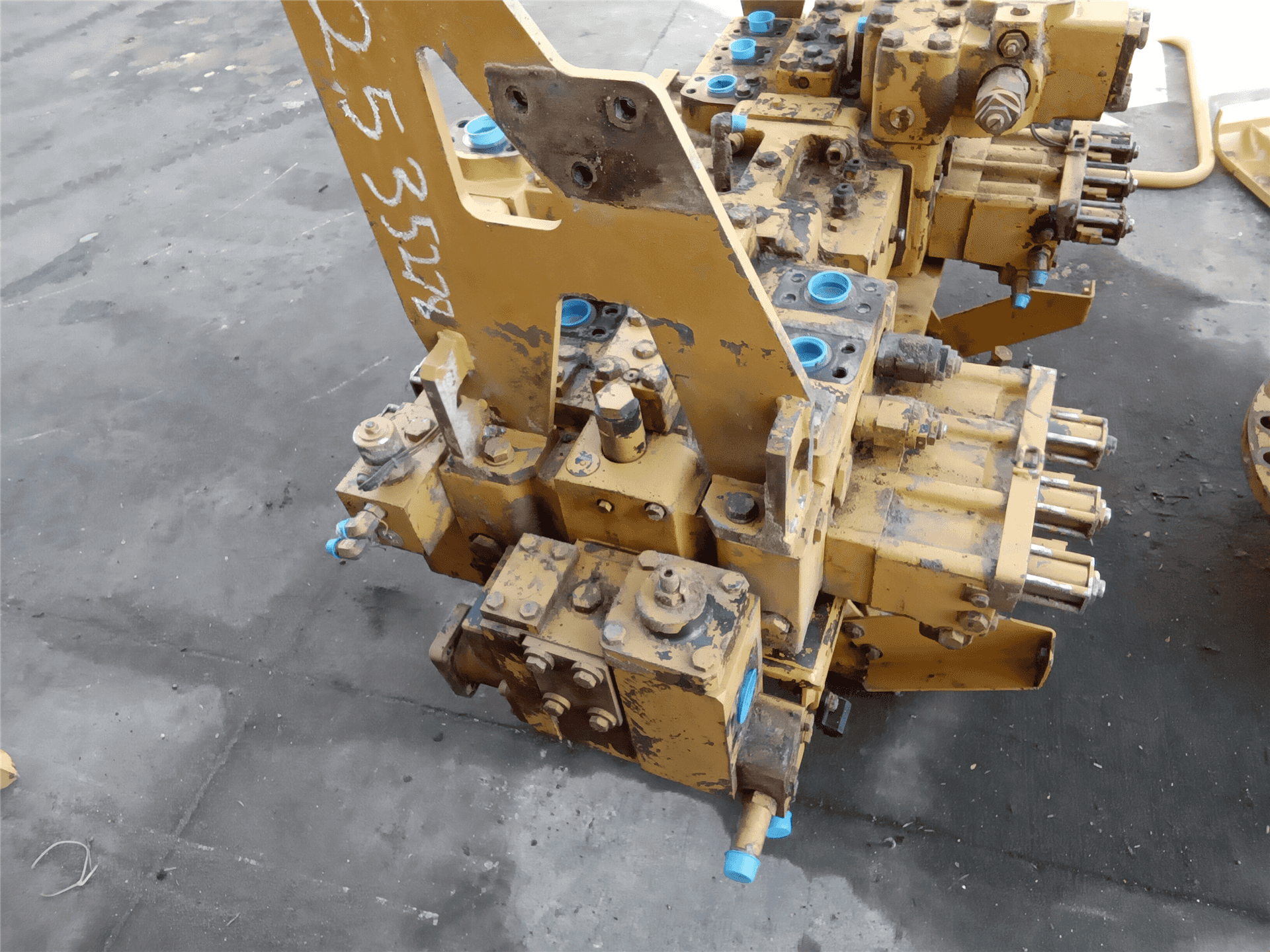 USED MAIN CONTROL image 3