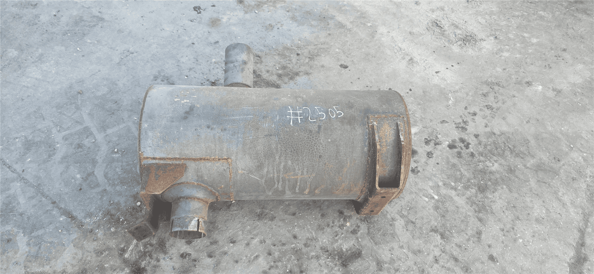 USED MUFFLER image 2