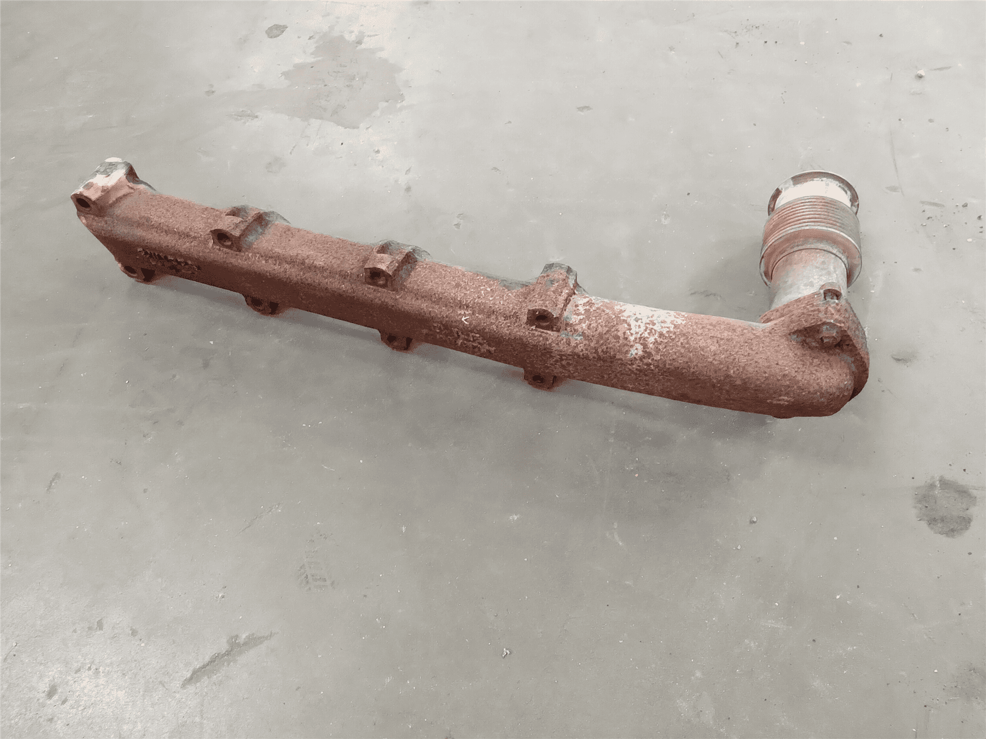USED LH EXHAUST MA image 2