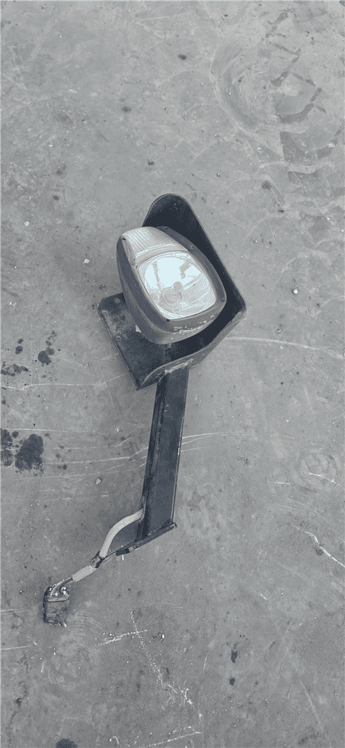 USED LIGHTING image 2