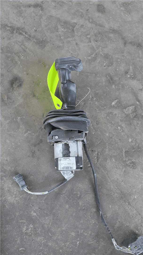 USED JOYSTICK GP image 2