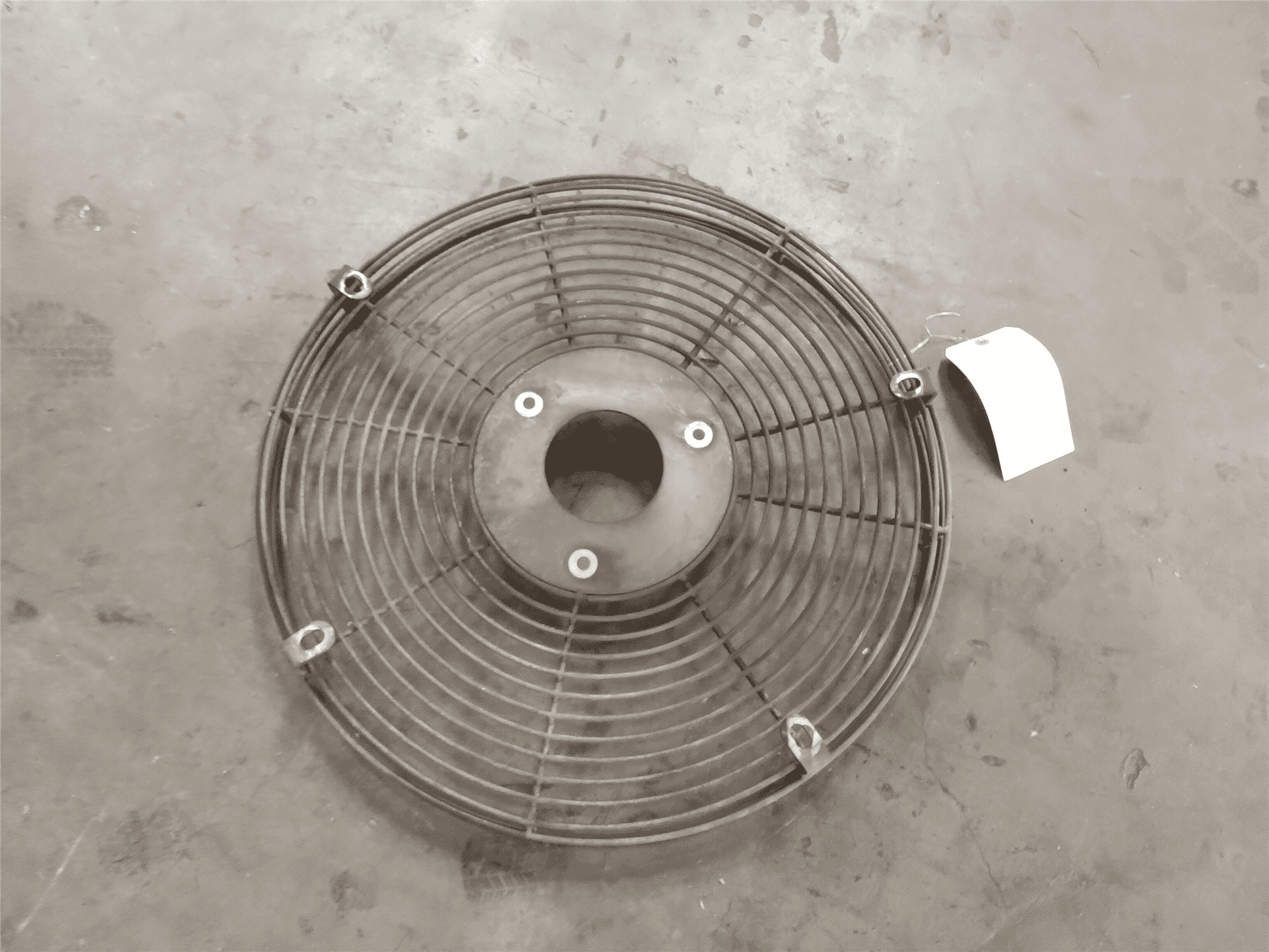 USED FAN GUARD indicator image 1