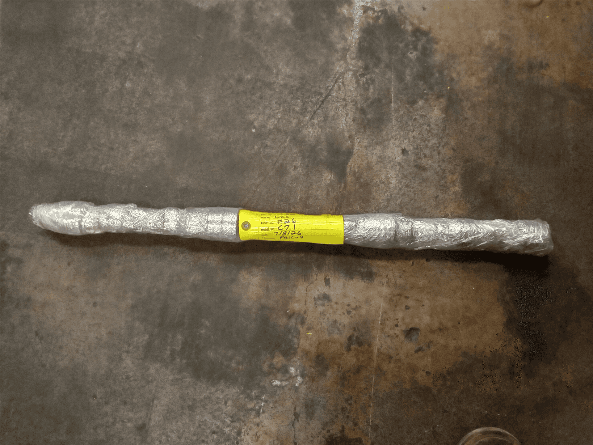 USED CAMSHAFT image 2
