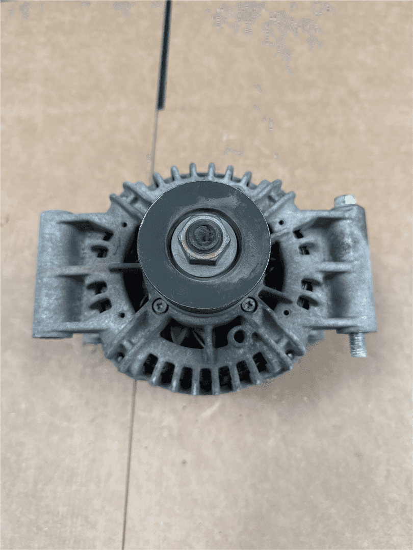 USED ALTERNATOR image 4