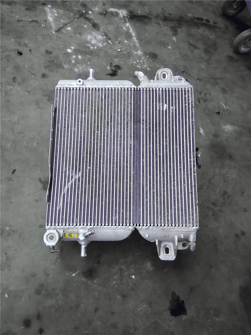 USED RADIATOR image 2