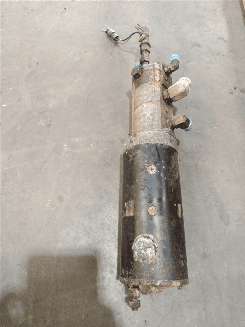 USED PUMP AND MOTO image 2