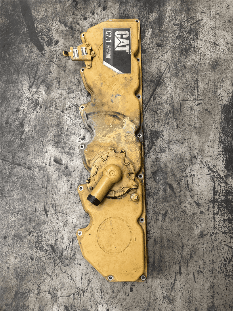 USED VALVE COVER image 4