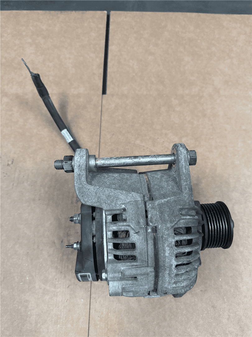 USED ALTERNATOR image 3