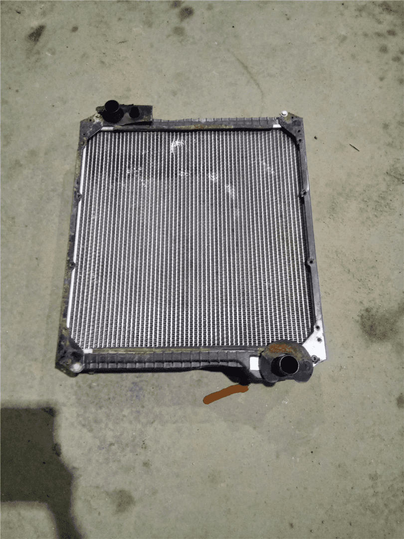 USED RADIATOR GP image 3