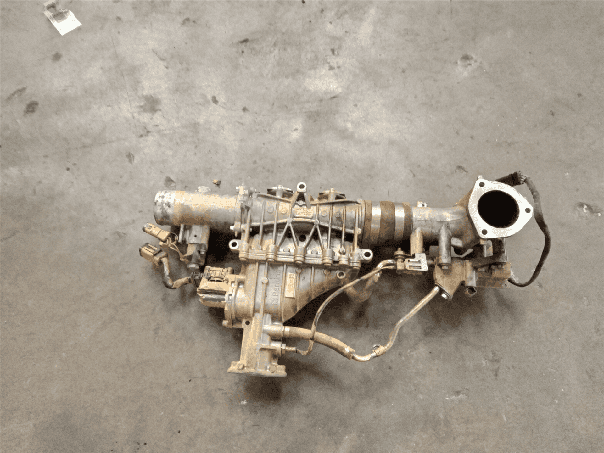USED ELBOW GP image 2