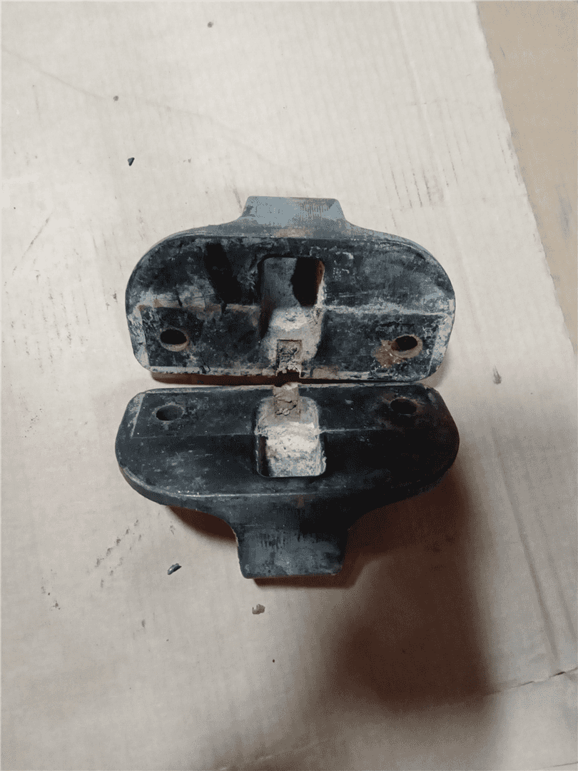 USED BRACKET image 2
