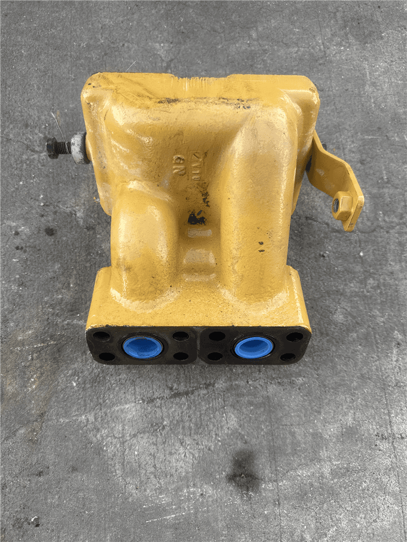 USED MANIFOLD image 2