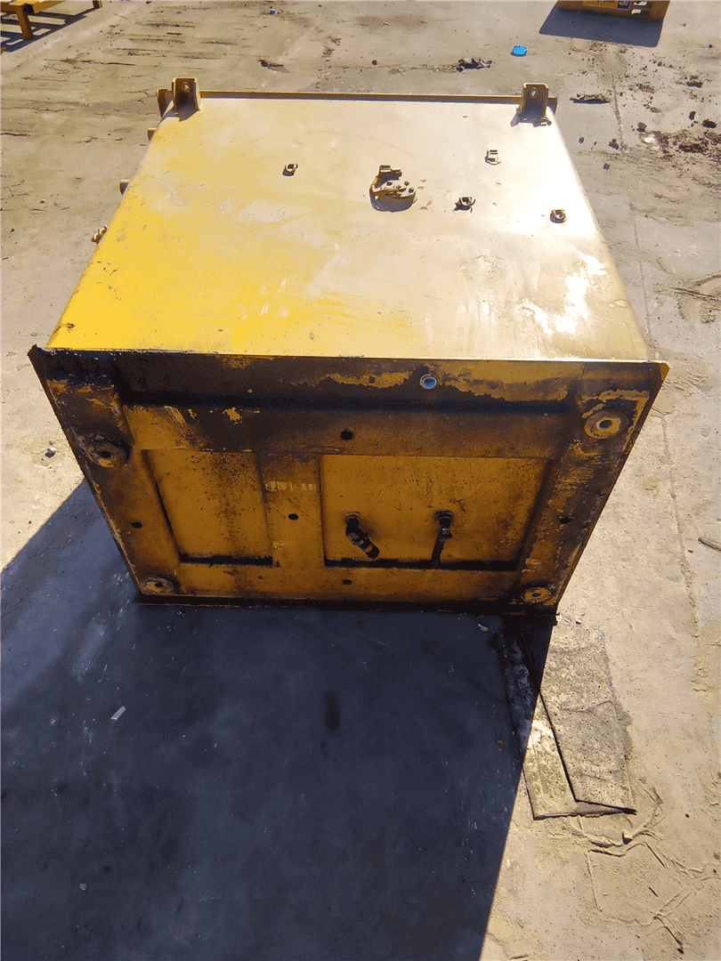 USED FUEL TANK image 4