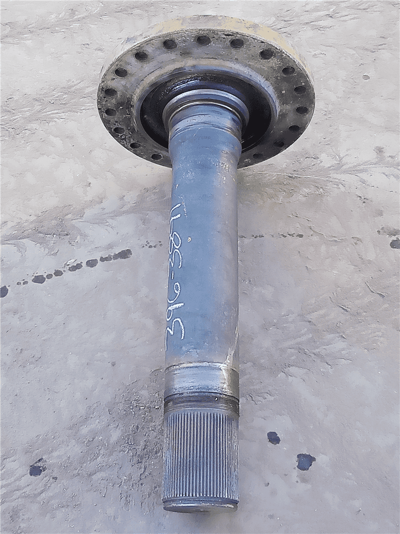 USED AXLE SHAFT indicator image 1